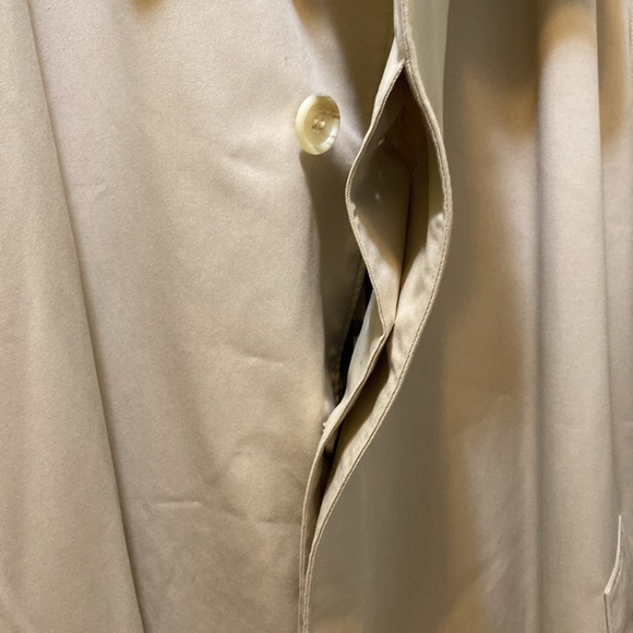 Burberry Vintage Trench Coat - Picture 4 of 14
